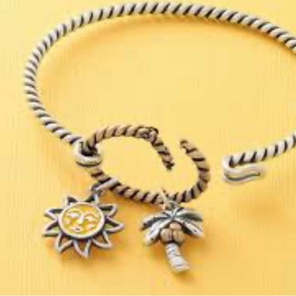 Silver Twisted Bracelet with Shoe Charms - Picture 12 of 14